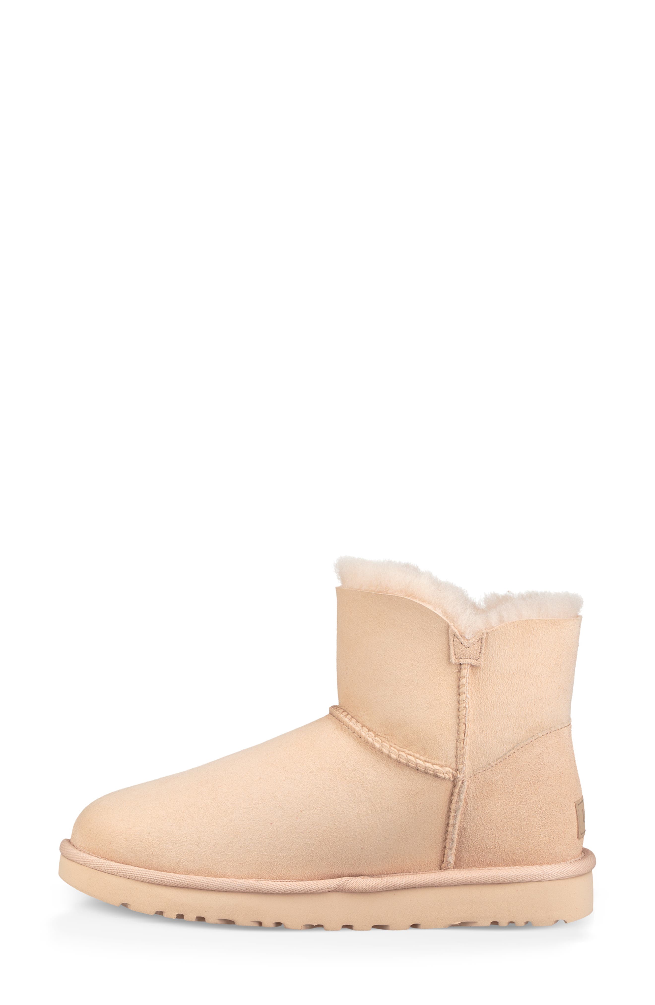 ugg mini bailey button braun