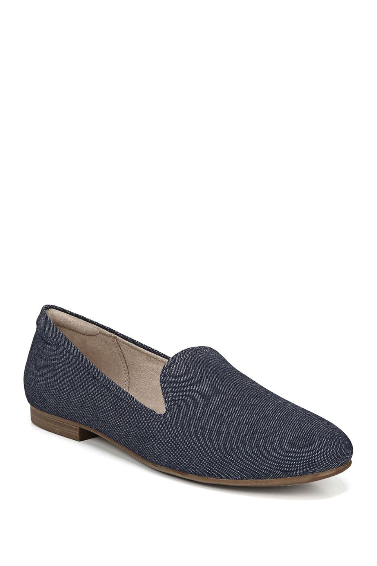 naturalizer alexa flat