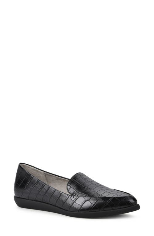 Cliffs By White Mountain Mint Pointed Toe Loafer In Black/print