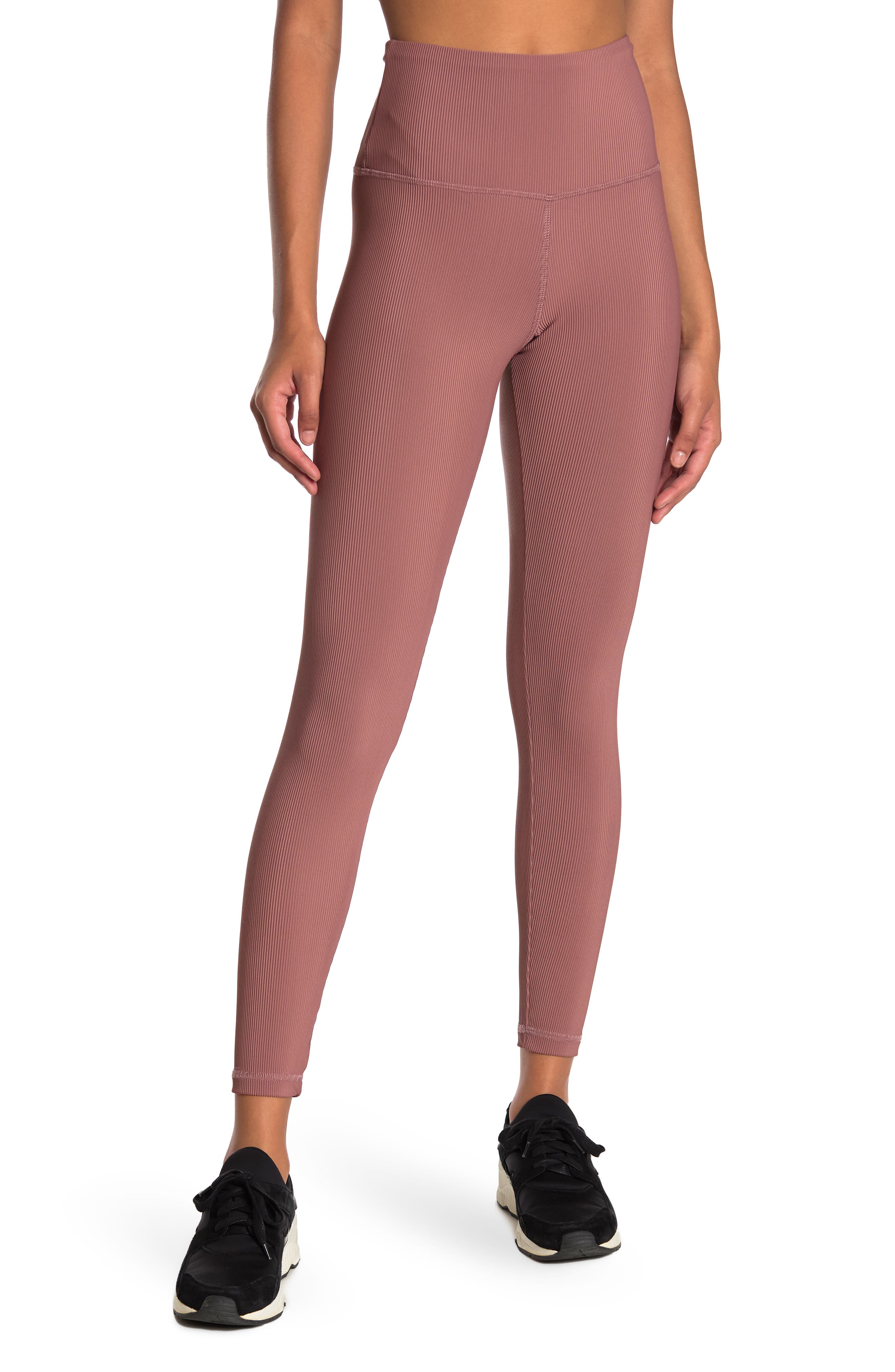 strut this leggings