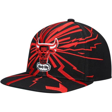 Chicago Bulls Mitchell & Ness English Dropback Snapback Hat - Red