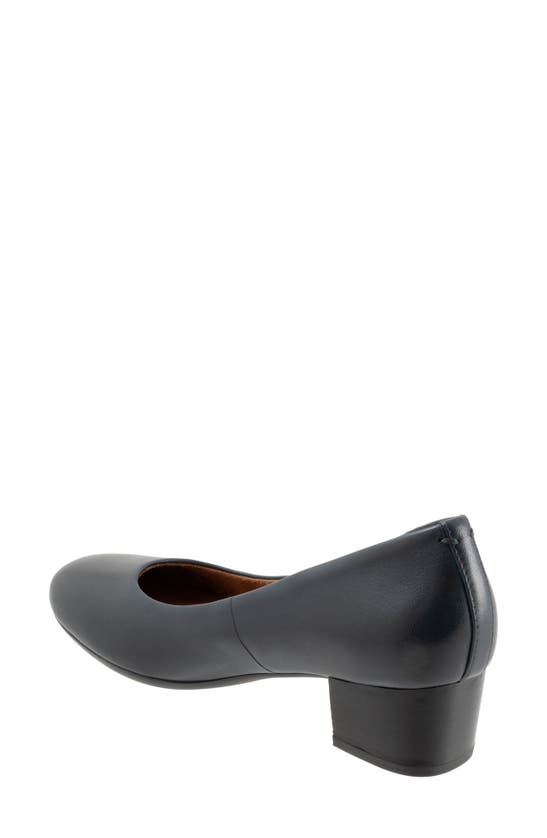 Softwalk Lynn Pump In Navy