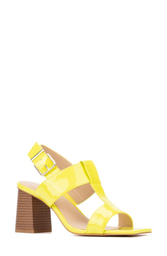 Fashion To Figure Women's Toni Wide Width Heels Sandals In Limeade