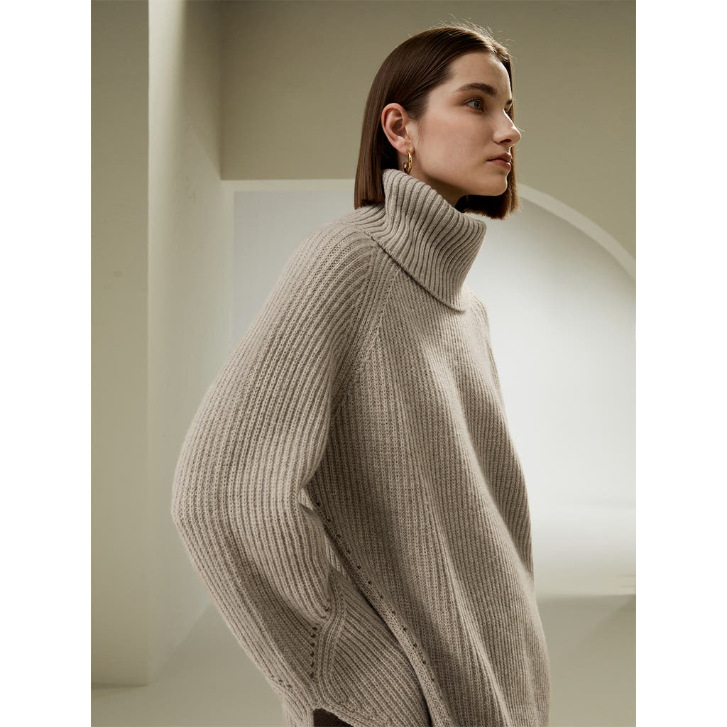 LILYSILK LILYSILK OVERSIZED MERINO WOOL SWEATER WITH SLIT SLEEVES