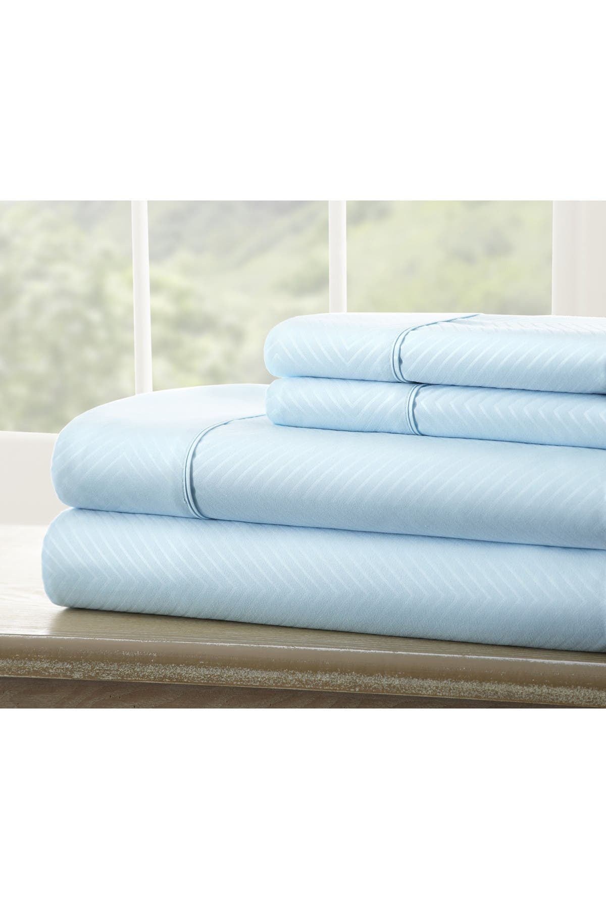 Ienjoy Home California King Hotel Collection Premium Ultra Soft 4-piece Chevron Bed Sheet Set In Blue