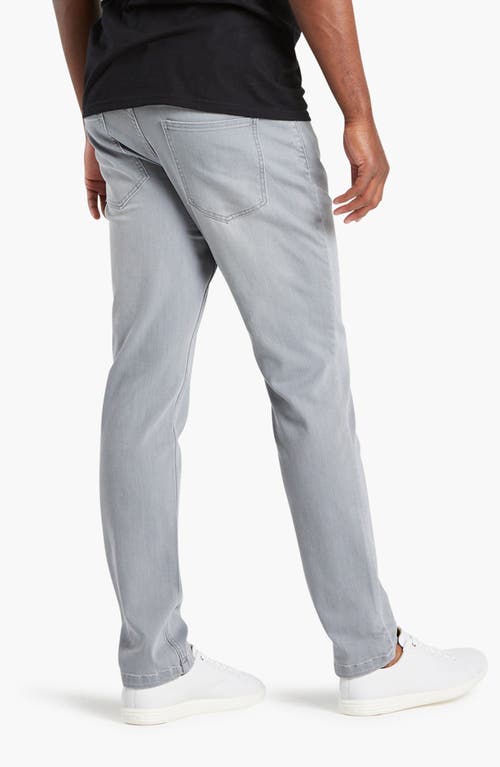 Mugsy Classic Fit Jeans In Johnnys-light Gray