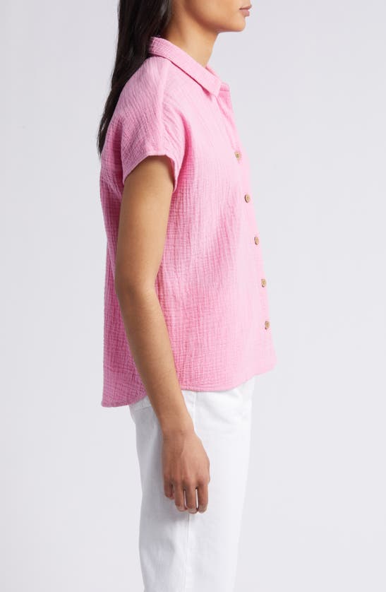 Shop Beachlunchlounge Amar Cotton Button-up Shirt In Wildrose