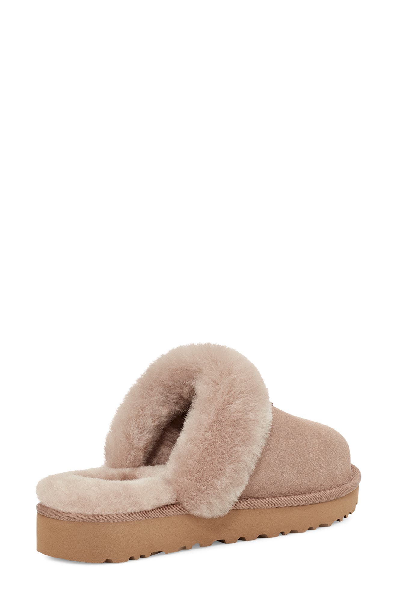 UGGr UGG r Cozy Slipper in Caribou Smart Closet