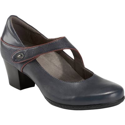 Earth Calgery Montreal Pump, Blue