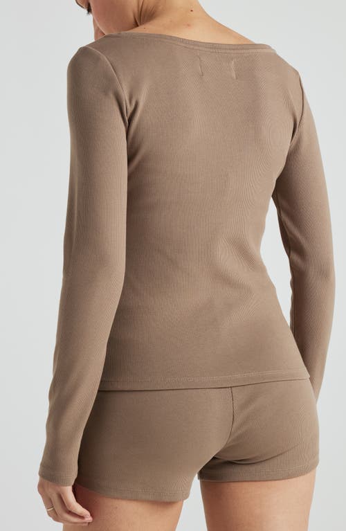 Losano Serene Rib Long Sleeve Top In Pine Bark