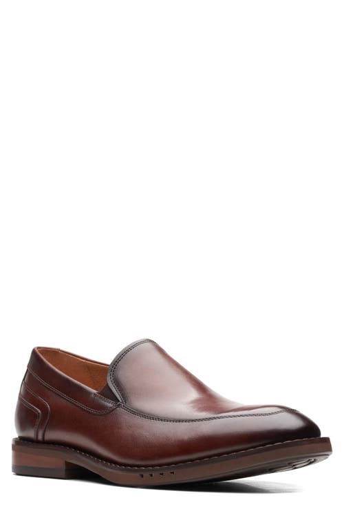 Clarks(r) Un Hugh Step Loafer in Brown Leather