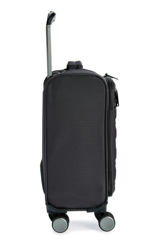 Shop It Luggage Fusional Magnet 15-inch Spinner Carry-on