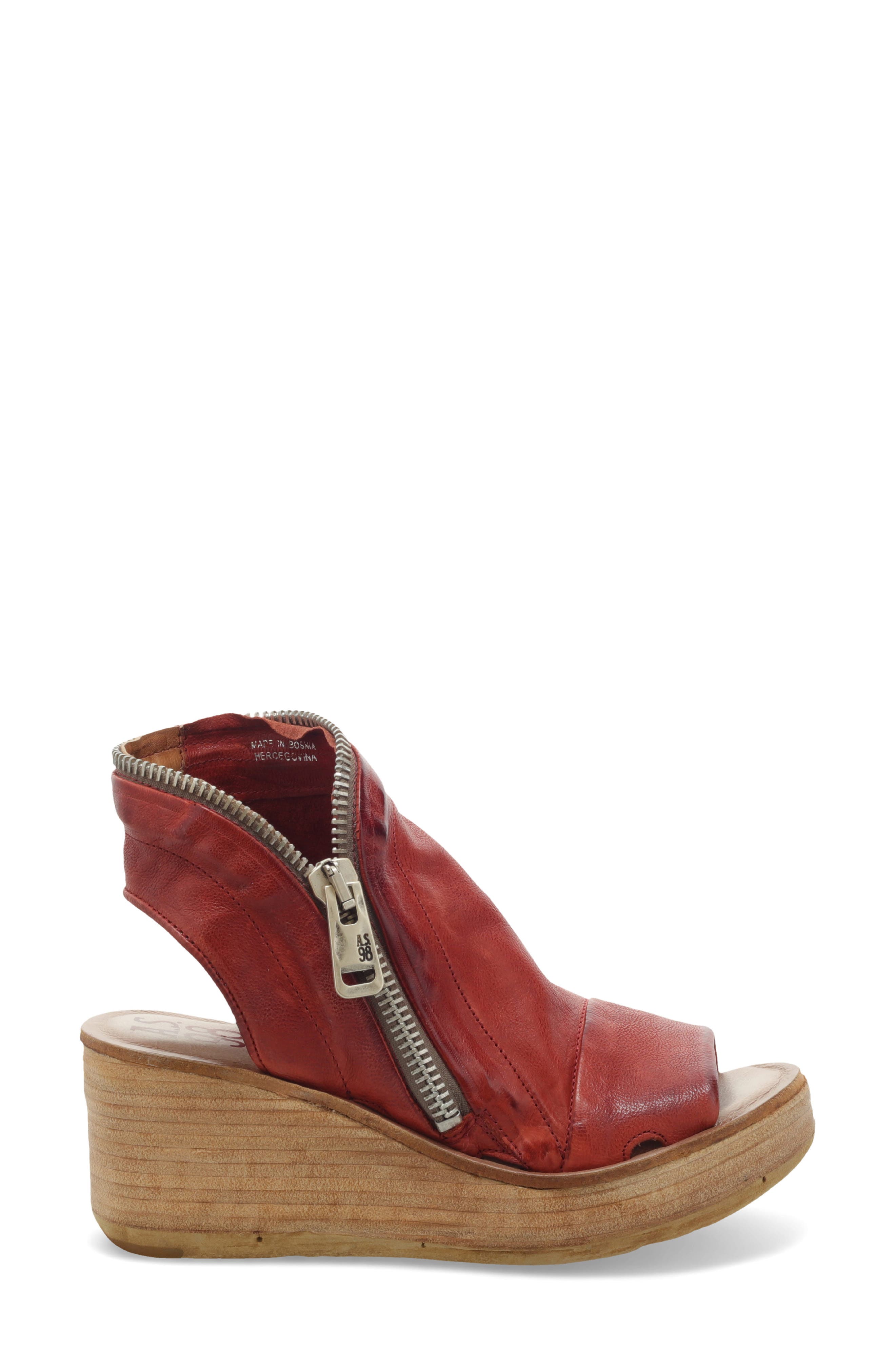 A.S.98 Naylor Wedge Sandals- Milk