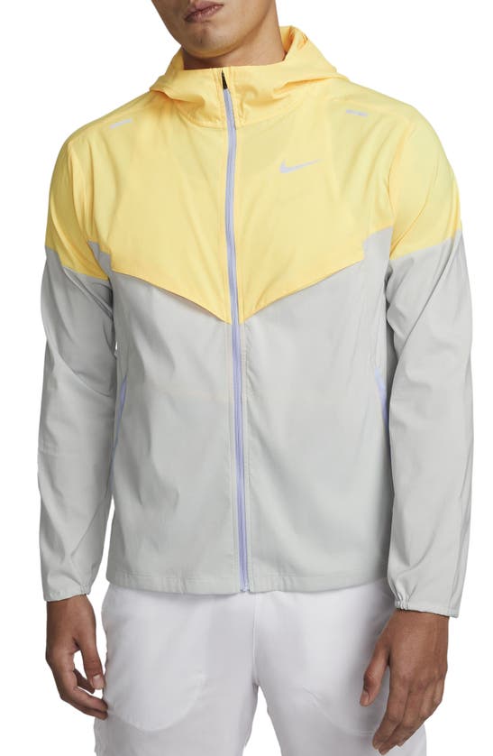 Nike Men's Windrunner Running Jacket In Yellow