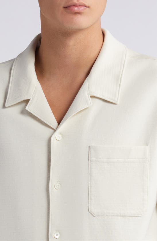 Shop Frame Duo Fold Relaxed Short Sleeve Button-up Shirt In White Sand