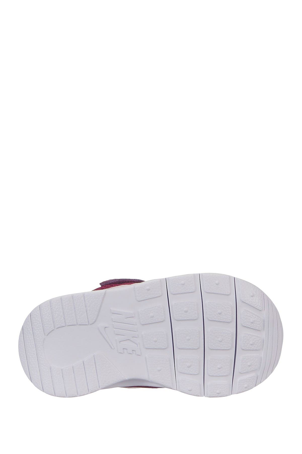 nike tanjun sandals nordstrom rack