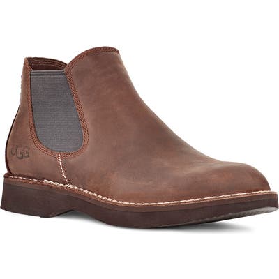UGG Camino Chelsea Boot