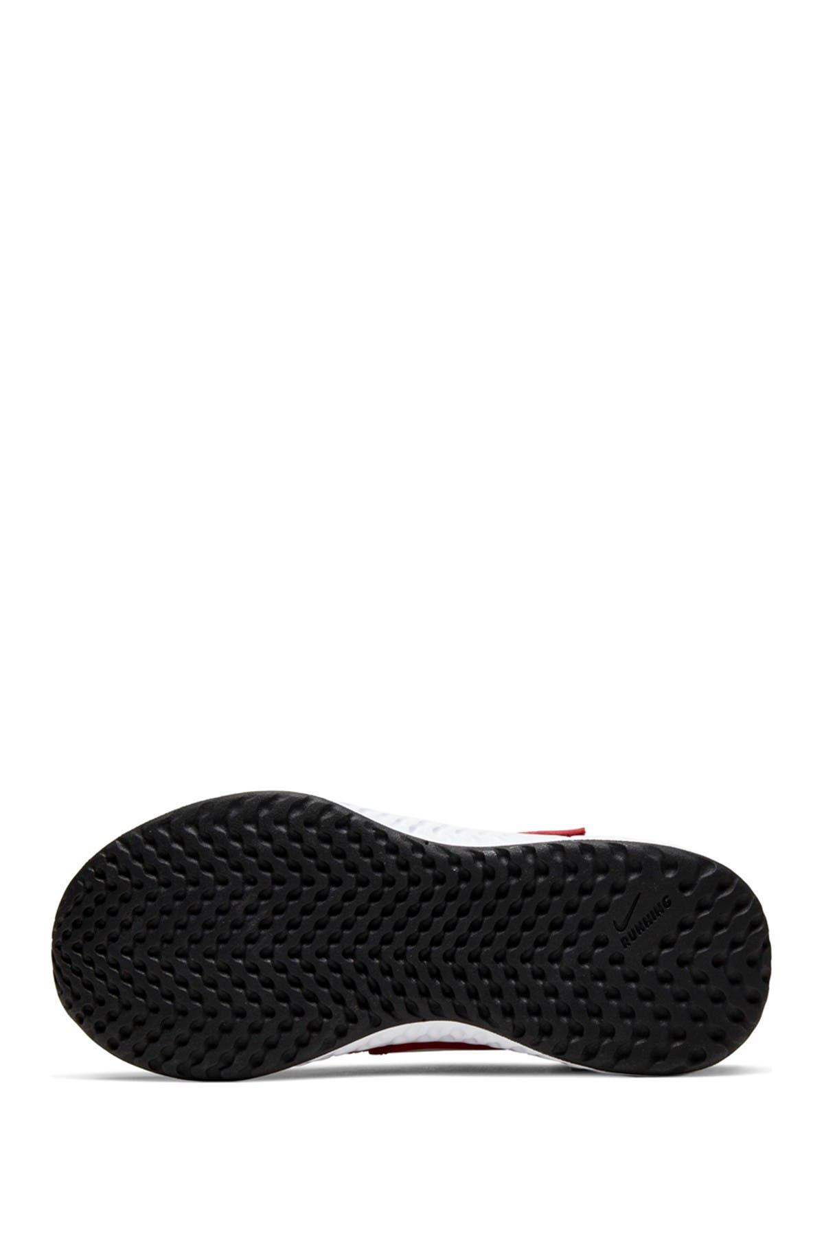 nike revolution little kid size 2