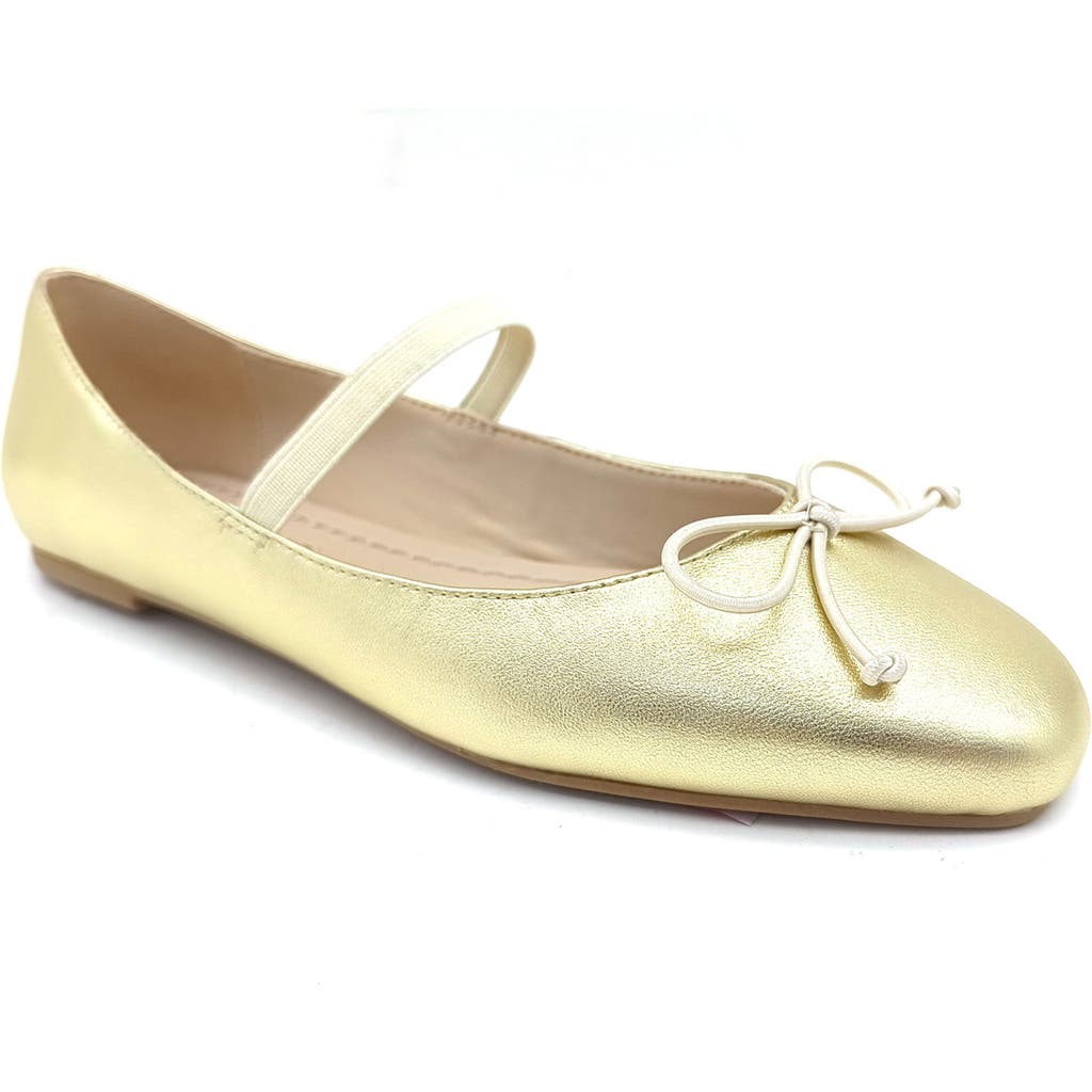 Kenneth Cole Myra Mary Jane Flat In Soft Gold Leather