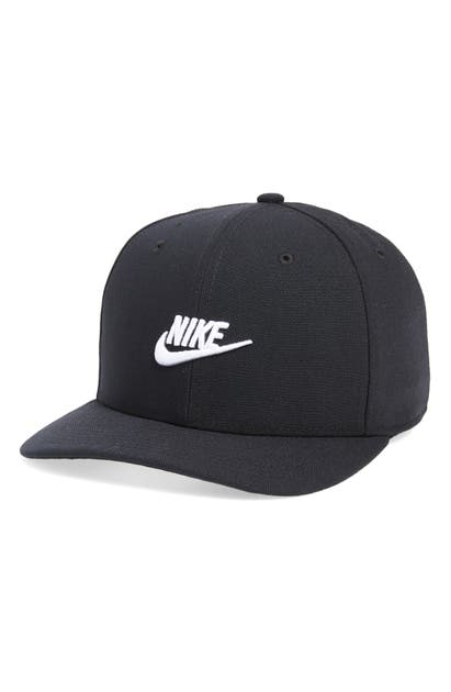 Nike Clc99 Futura Snapback Baseball Cap In Black