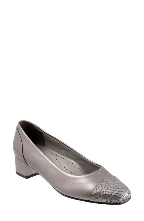 Daisy Pump in Pewter Snake