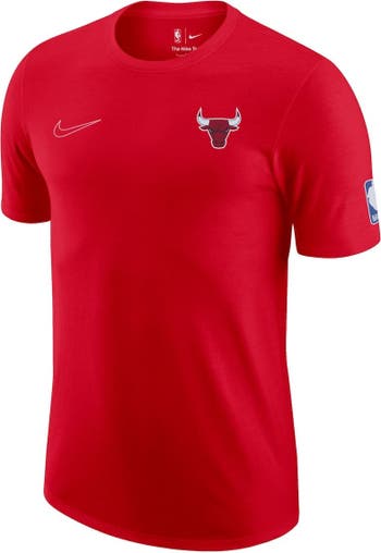 Men's Nike Red Chicago Bulls 2022/23 City Edition Courtside Max90 Backer  Relaxed Fit T-Shirt