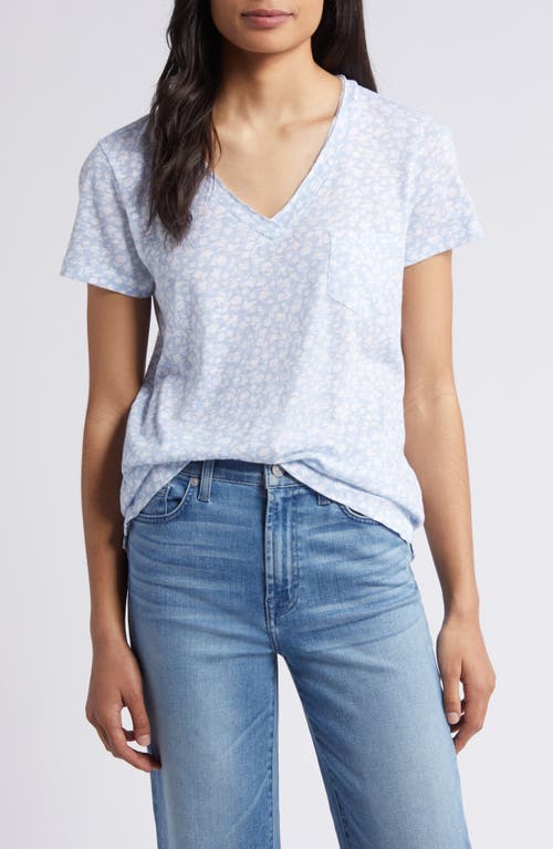 caslon(r) V-Neck Short Sleeve Pocket T-Shirt in Blue S- White Floral Feels