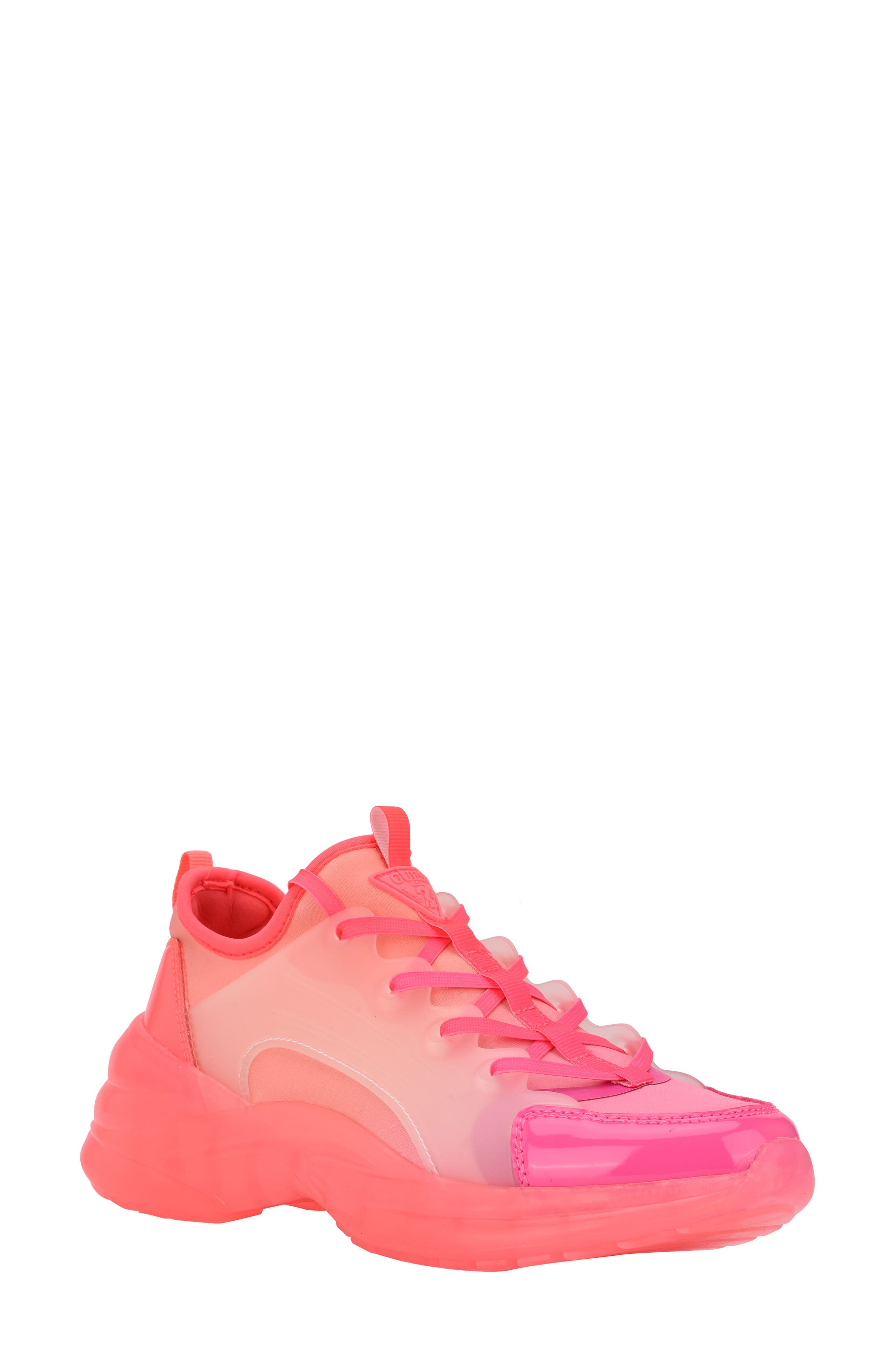 guess the color of the shoe