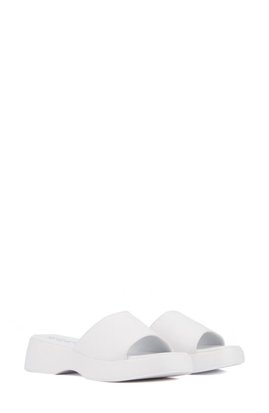 Olivia Miller Ambition Slide Sandal In White