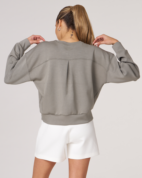 REBODY ACTIVE REBODY ACTIVE ESSENTIAL SCUBA KNIT CREWNECK SWEATSHIRT 