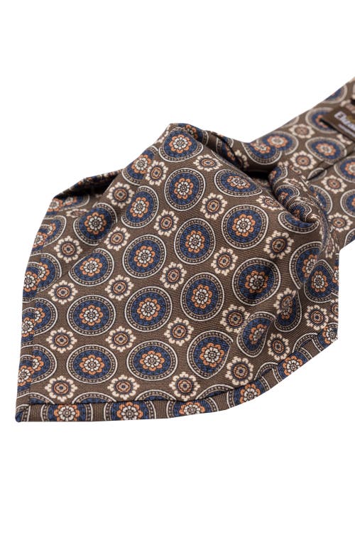 Elizabetta La Vigna In Brown