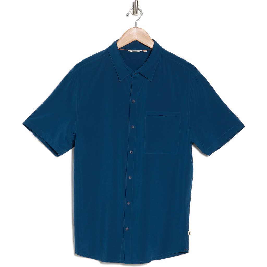 Cotopaxi Cambio Solid Stretch Short Sleeve Button-up Shirt In Indigo