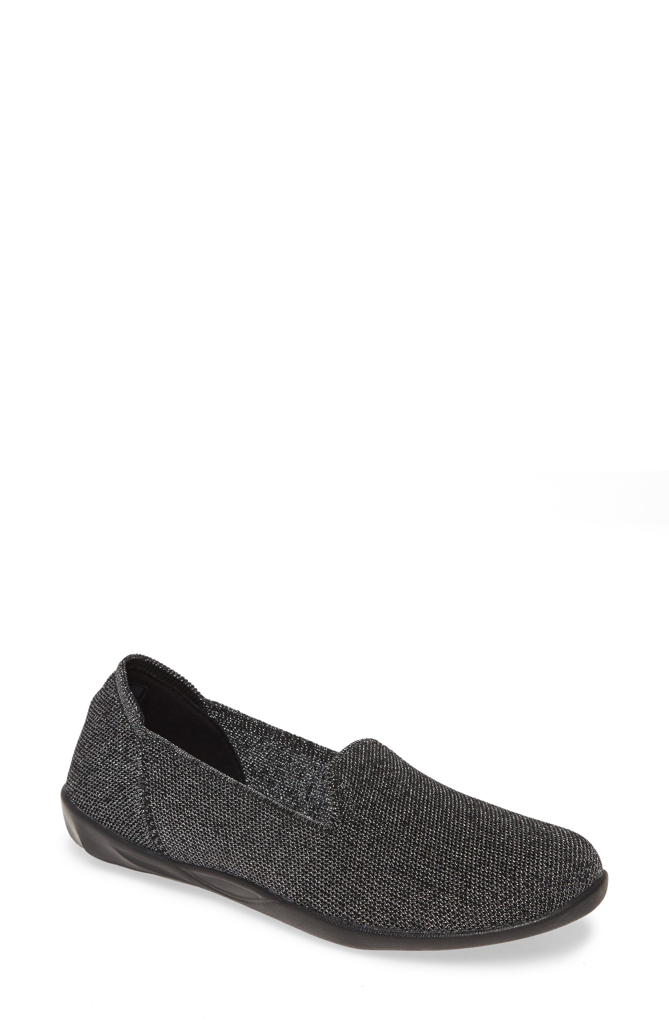bernie mev. Petra Flat in Pewter Fabric at Nordstrom
