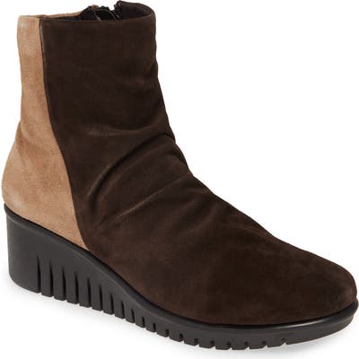 The Flexx Eclipse Bootie- Brown