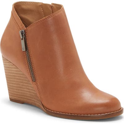 Lucky Brand Yewani Bootie, Brown