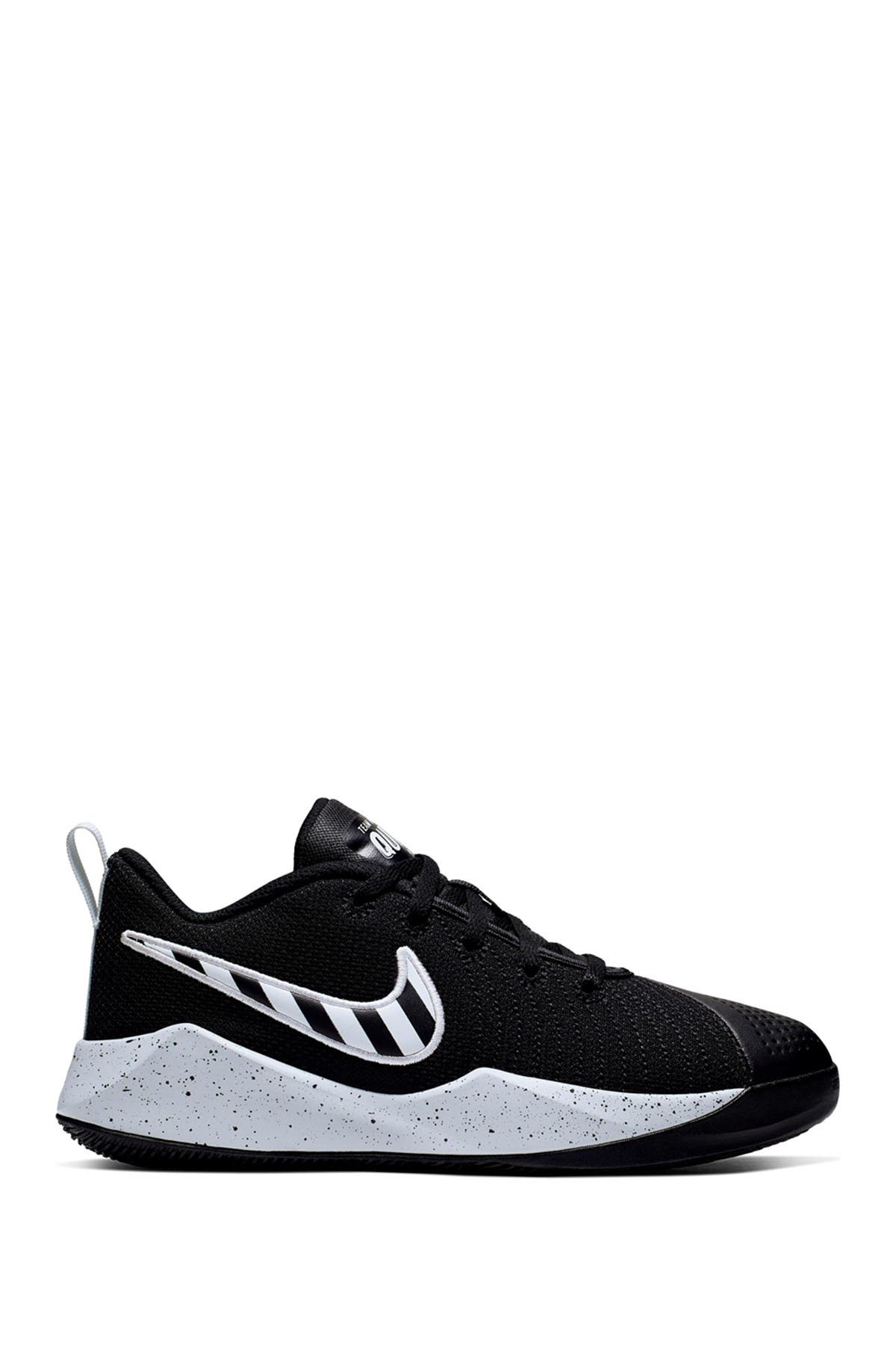 nike team hustle quick 2 sport