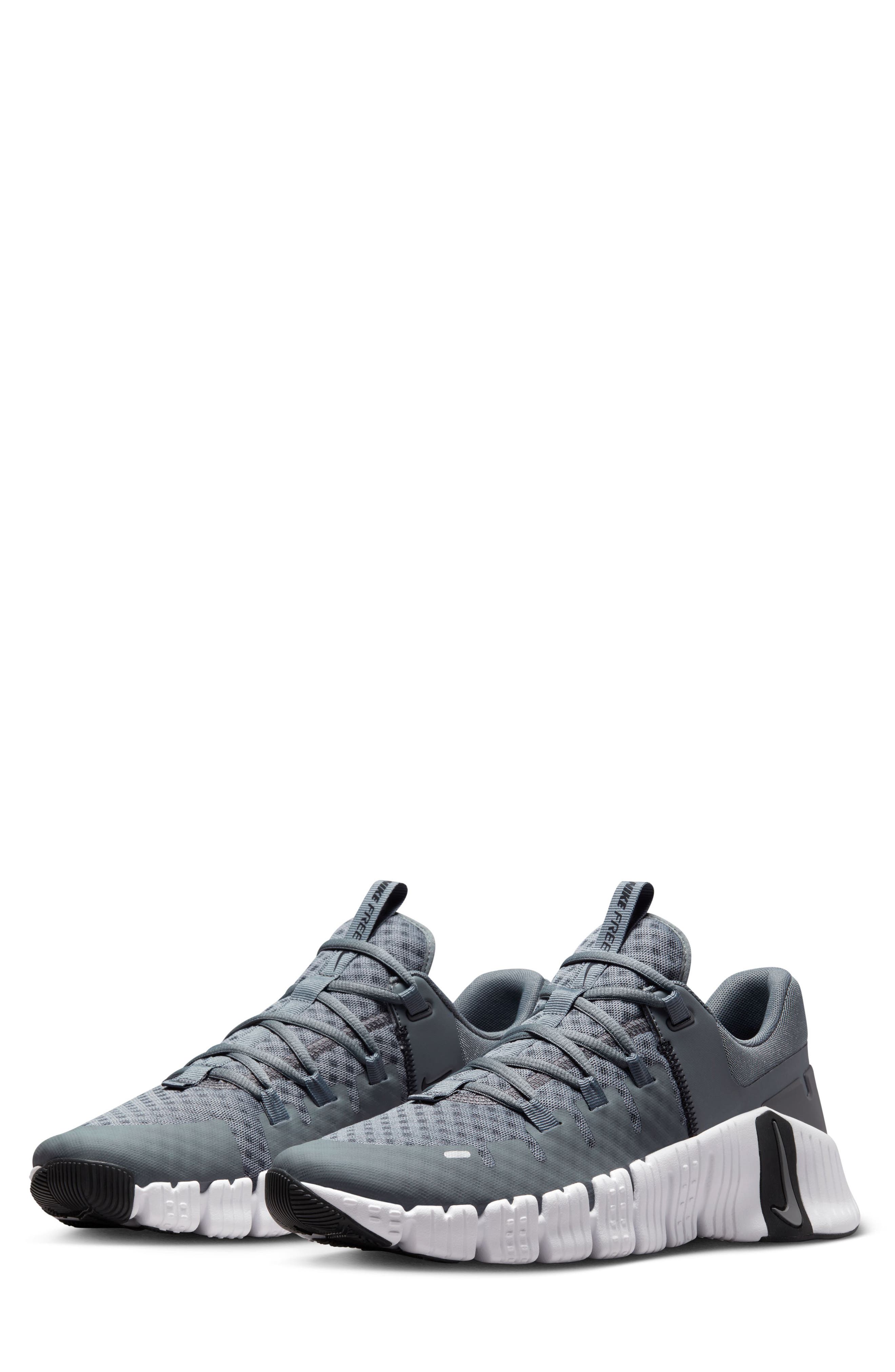 Nike Free Metcon 5 Training Shoe in Smoke Grey/Iron Grey/Black 