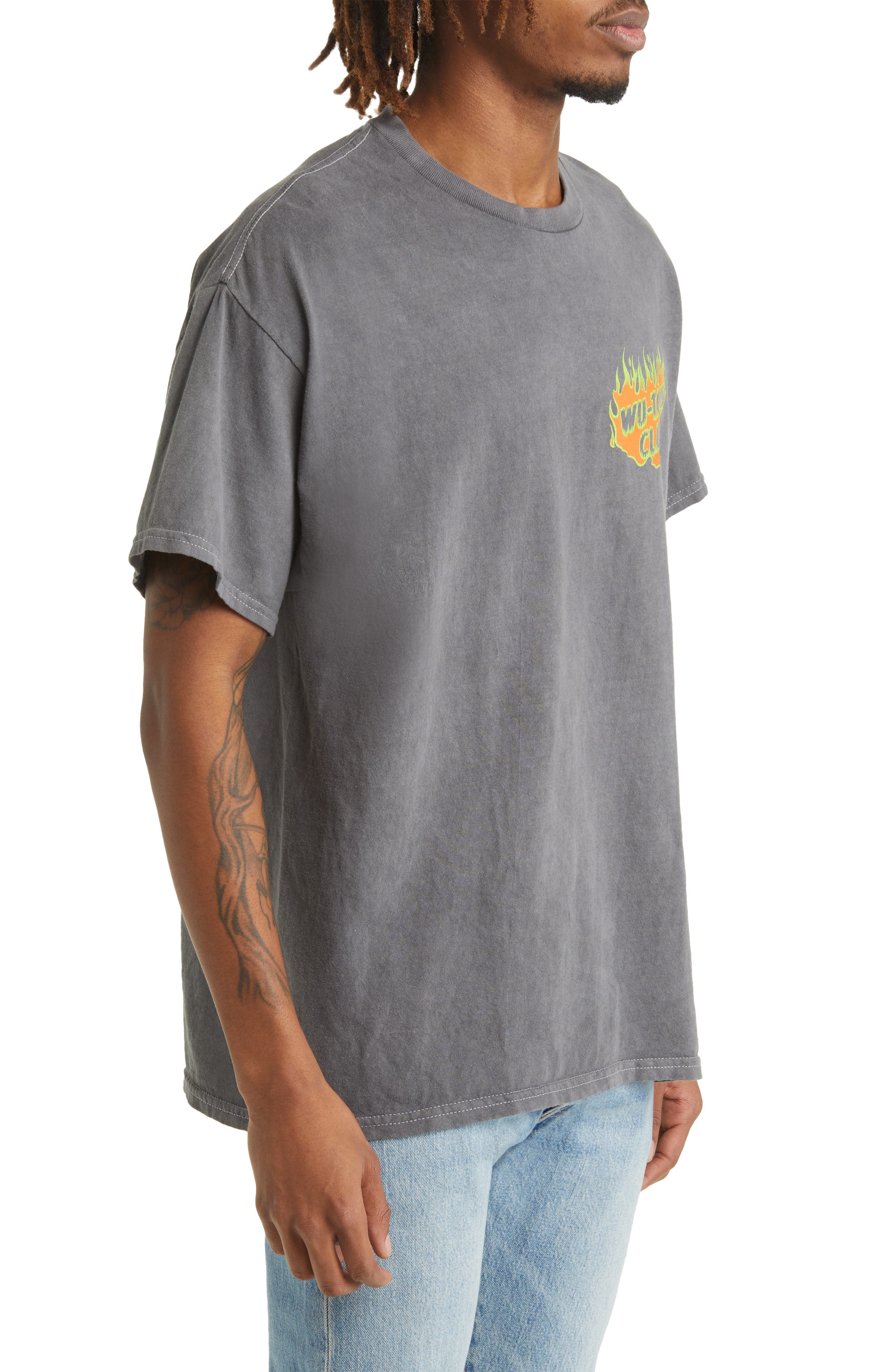 Merch Traffic Wu-Tang Clan Graphic Tee in Black Pigment Wash