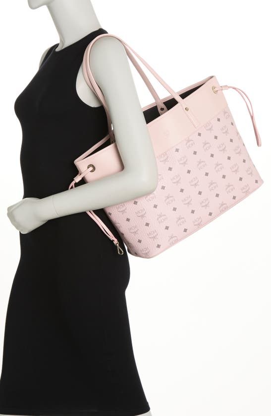 What's in my bag: MCM Liz Tote in Powder Pink 