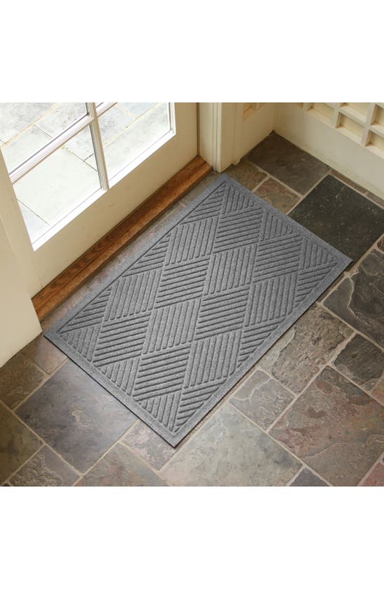 Shop Bungalow Flooring Waterhog Diamonds Floor Mat In Medium Gray