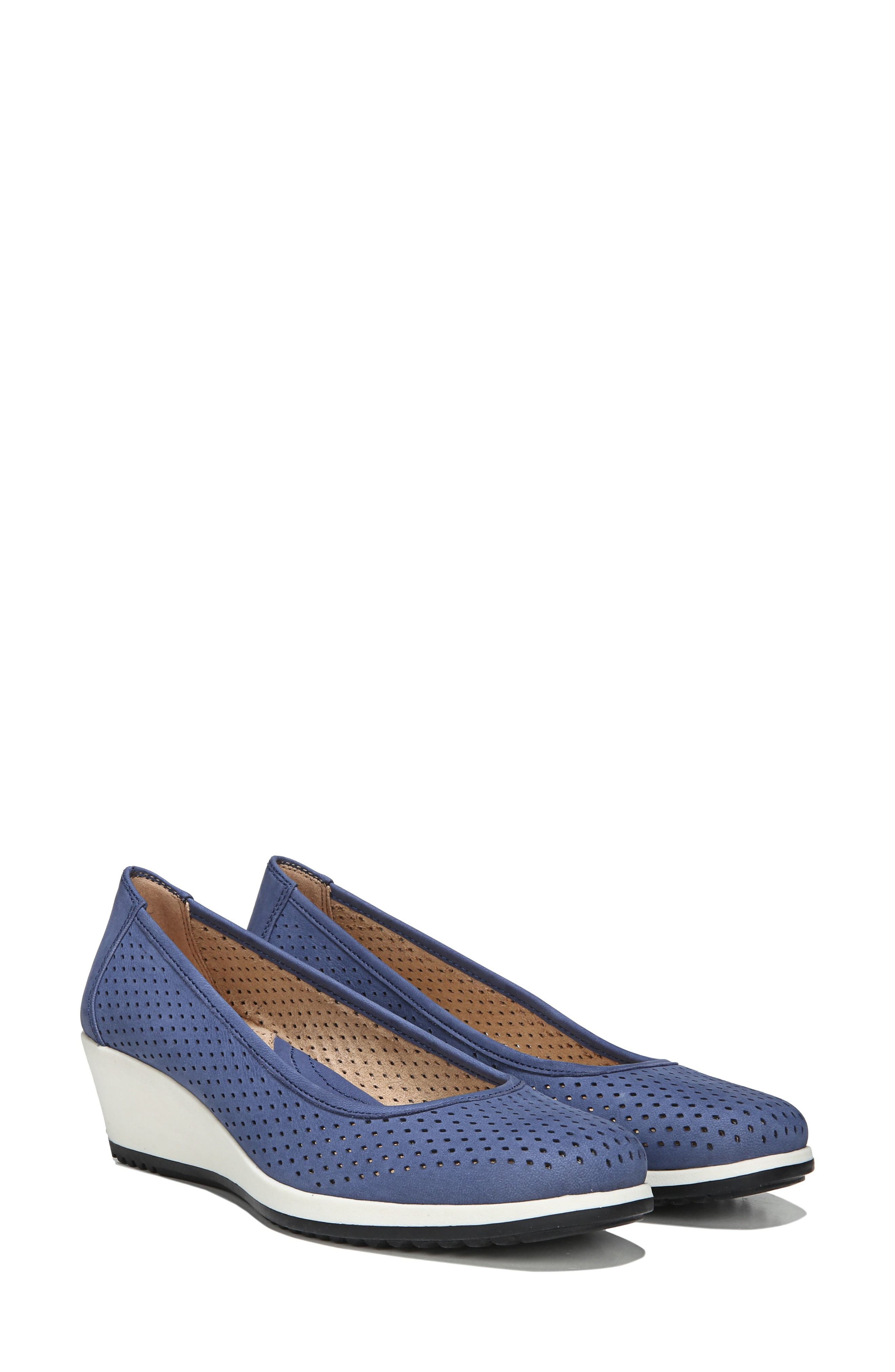 naturalizer betina 2 wedge