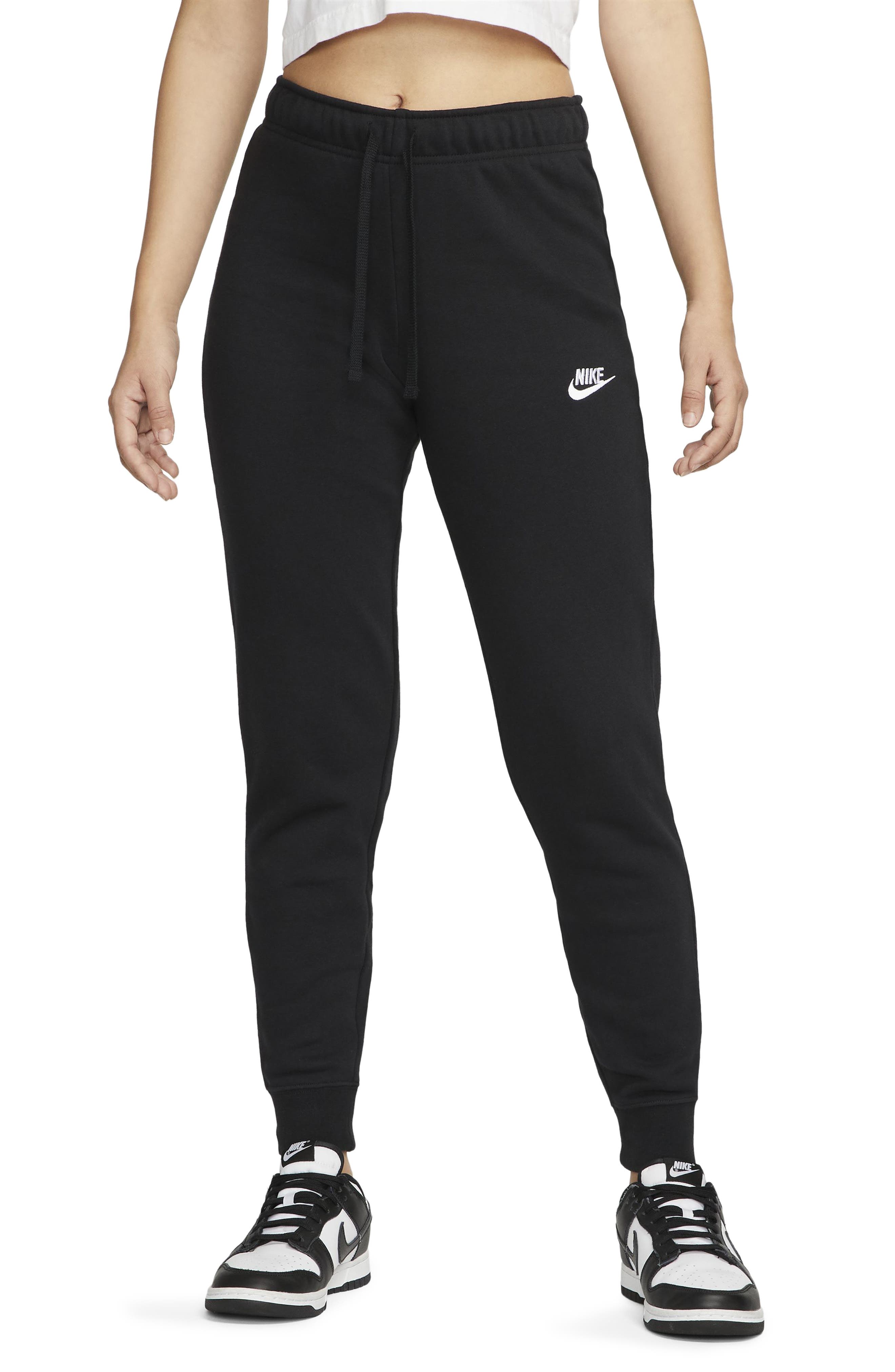 nike capri jogging pants