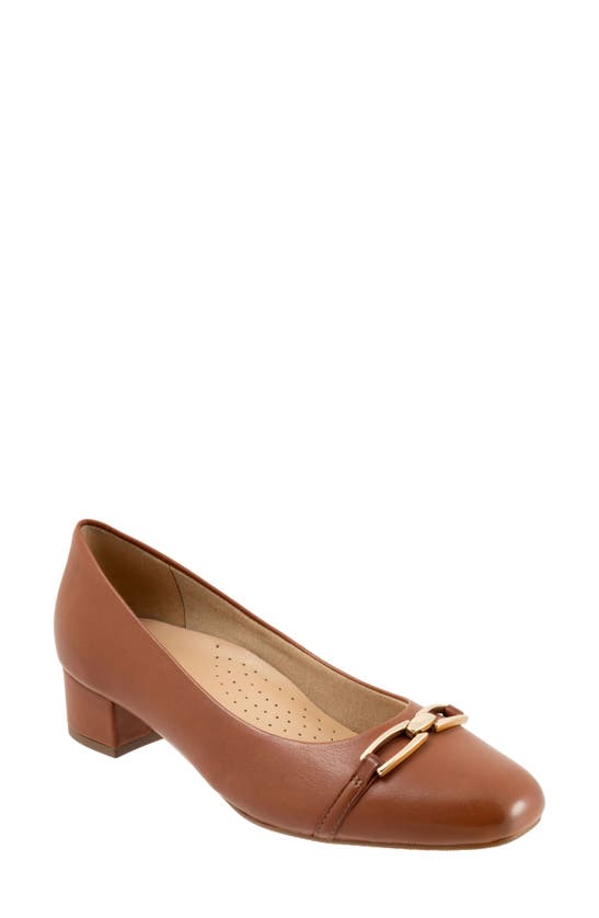 Shop Trotters Dakota Pump In Luggage