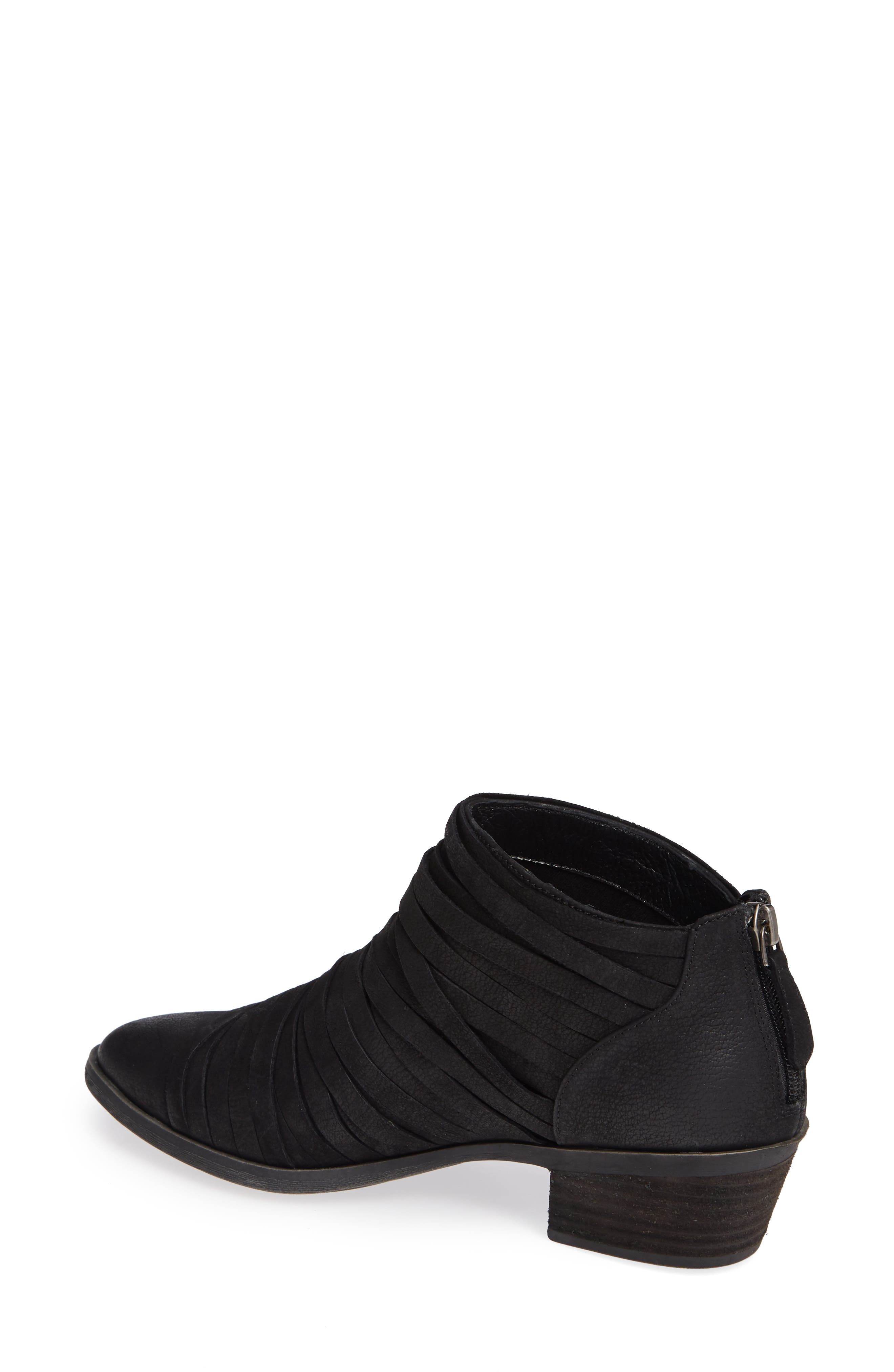 caslon leon wrapped bootie