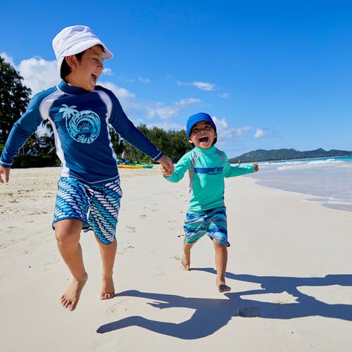 Uv Skinz Retro Board Shorts In Shark Shiver