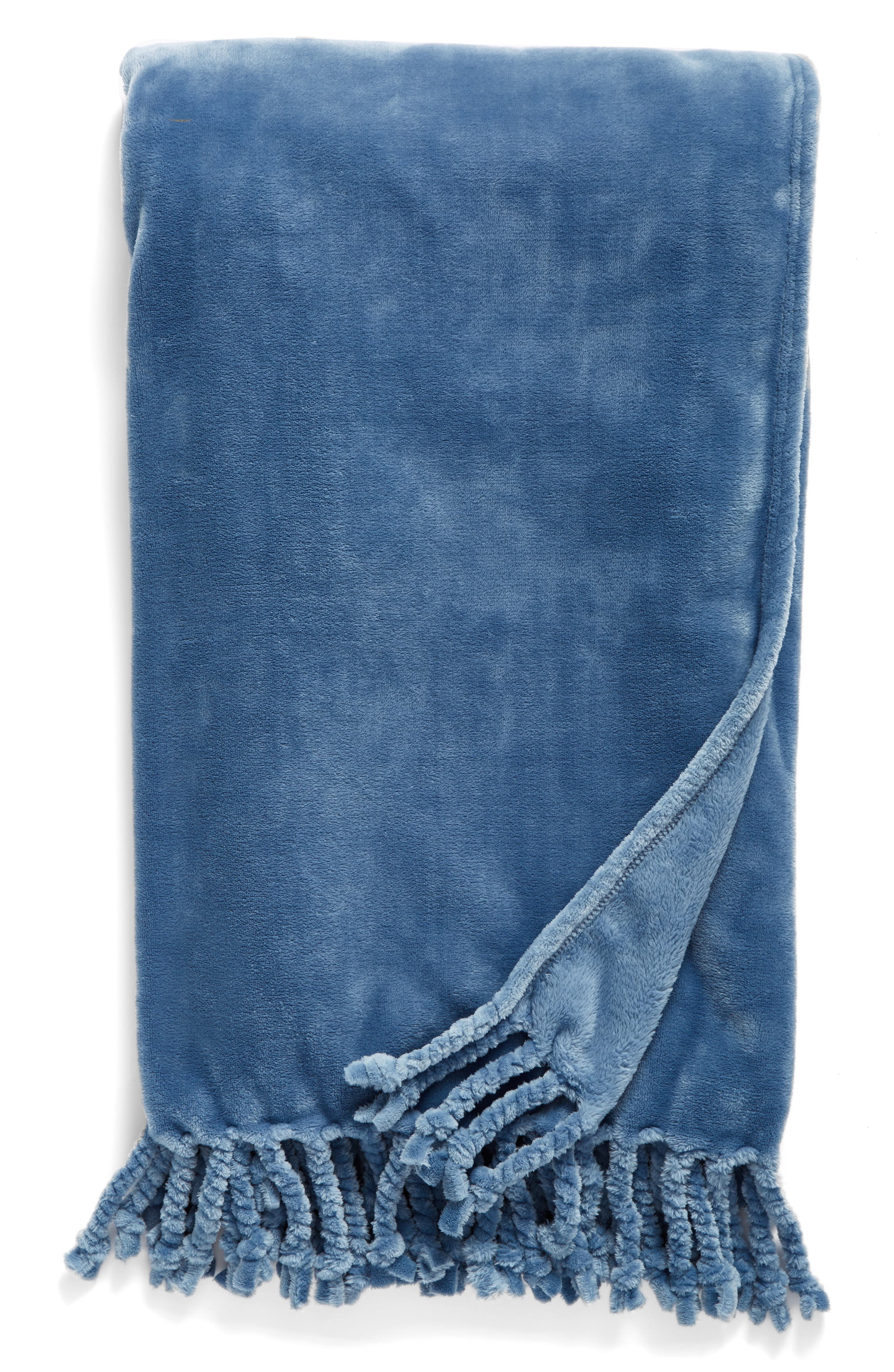 NORDSTROM AT HOME,
                            Kennebunk Bliss Plush Throw,
                            Main thumbnail 471, color,
                            425