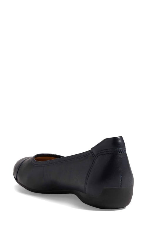 Marc Joseph New York Peters St. Flat In Navy Napa