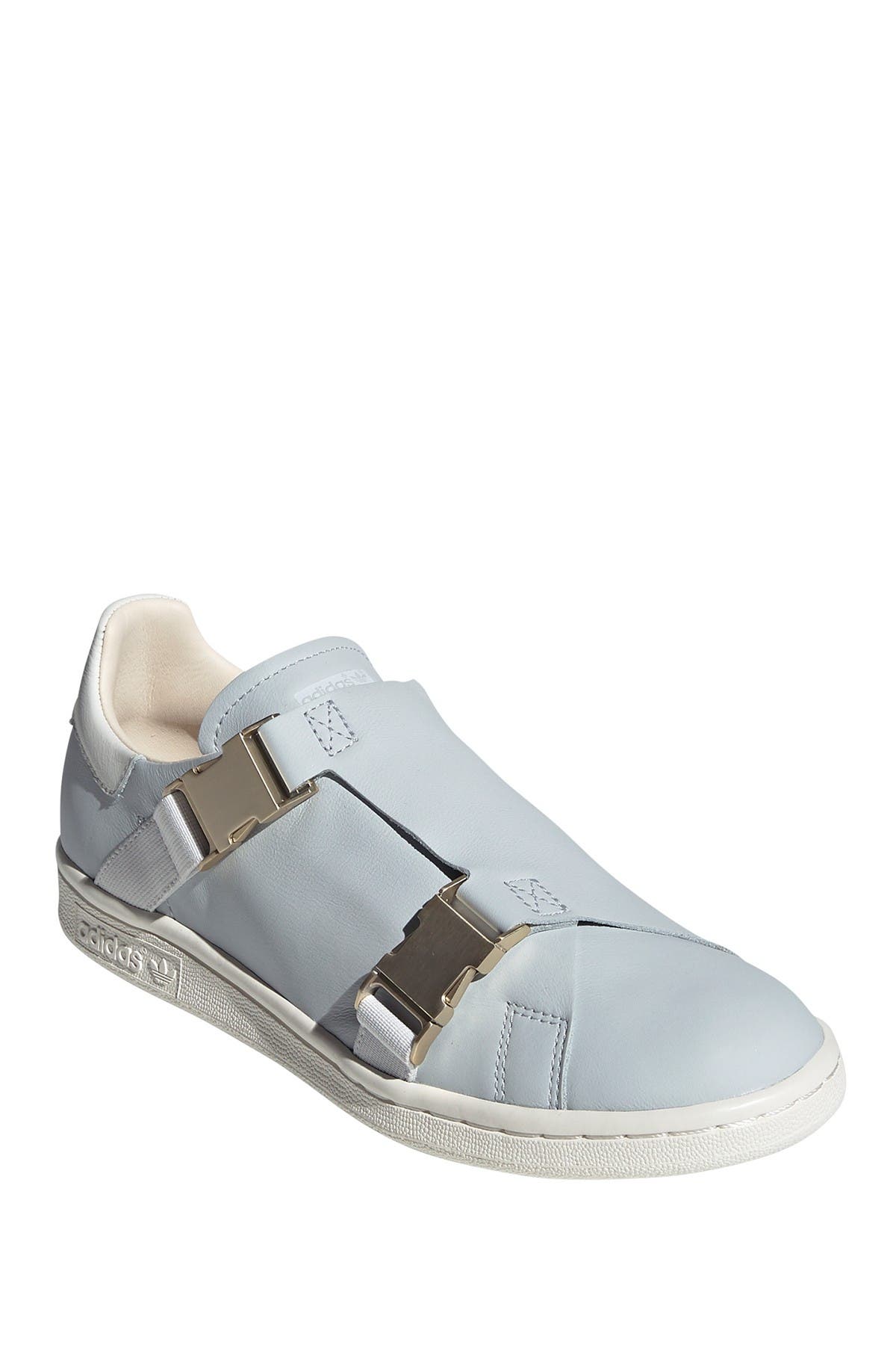stan smith buckle sneaker