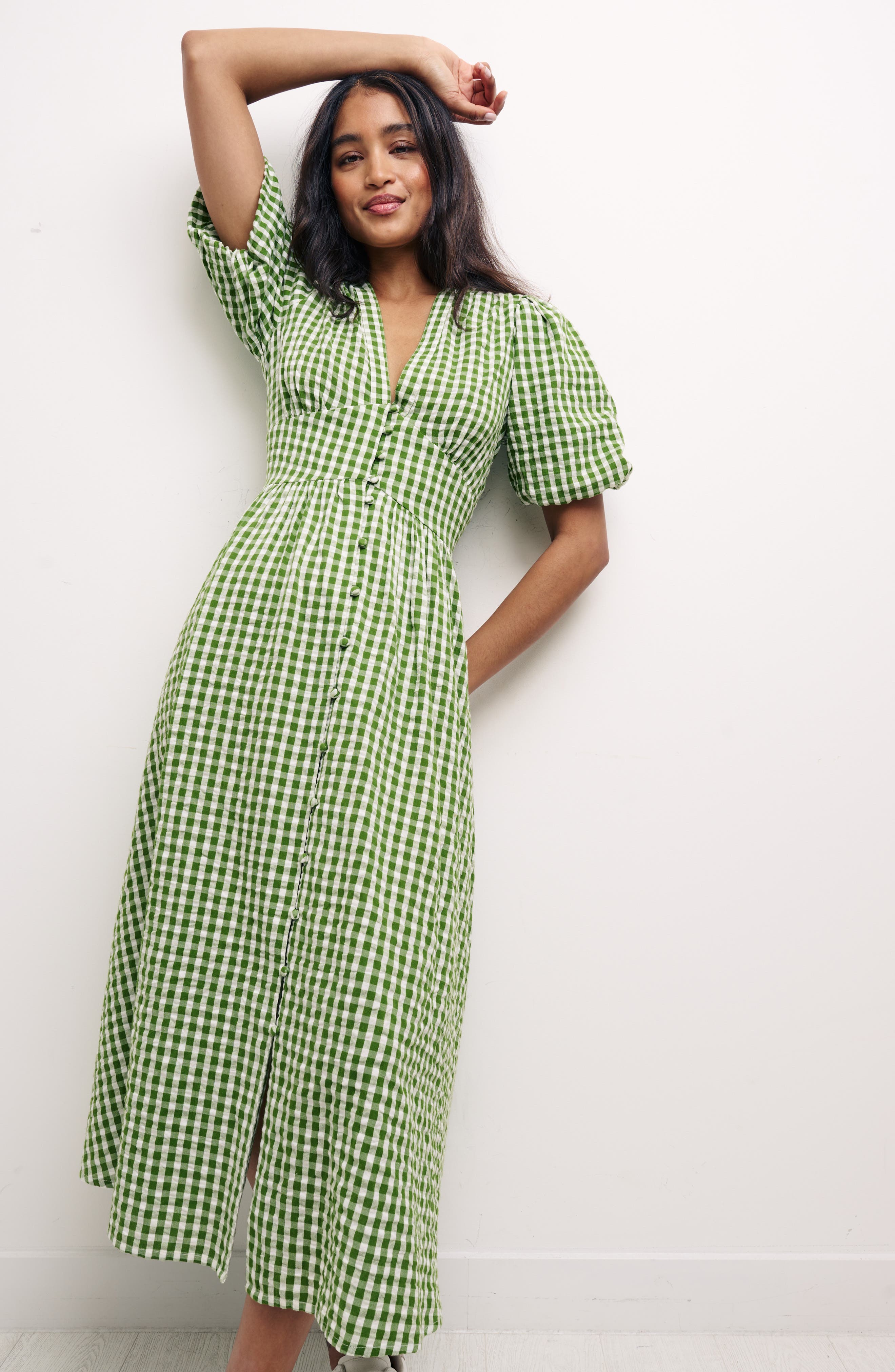 green gingham starlight midi dress Nobody's Child Starlight Gingham Puff Sleeve Cotton Dress in Green