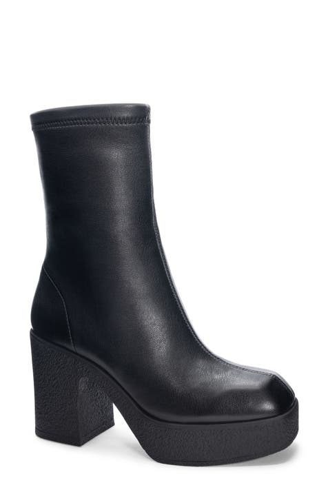 Mia Leather Ankle Boots in Black - Victoria Beckham